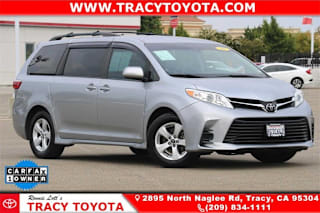 2018 Toyota Sienna LE 8-Passenger 5TDKZ3DC9JS962686 2018 Toyota Sienna LE 8-Passenger