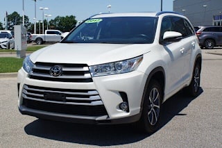 2017 Toyota Highlander XLE 5TDKZRFHXHS522028 2017 Toyota Highlander XLE
