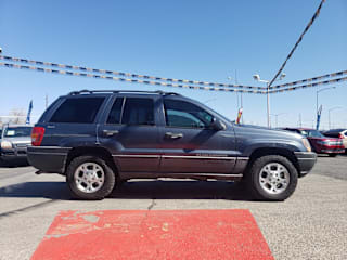 2000 Jeep Grand Cherokee Laredo 1J4GW48N9YC394770 2000 Jeep Grand Cherokee Laredo