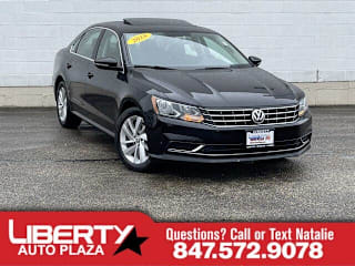 2018 Volkswagen Passat 2.0T SE 1VWBA7A35JC021527 2018 Volkswagen Passat 2.0T SE