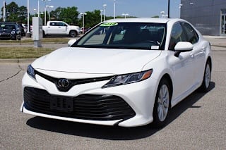 2018 Toyota Camry LE 4T1B11HK4JU054067 2018 Toyota Camry LE