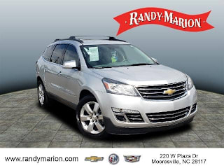 2017 Chevrolet Traverse Premier 1GNKRJKD7HJ113817 2017 Chevrolet Traverse Premier