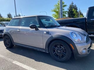 2013 MINI Cooper Cooper WMWSU3C58DT373469 2013 MINI Cooper Cooper