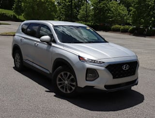 2019 Hyundai Santa Fe SE 2.4L 5NMS23AD0KH126285 2019 Hyundai Santa Fe SE 2.4L