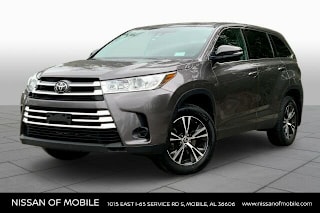 2019 Toyota Highlander LE 5TDBZRFH3KS961773 2019 Toyota Highlander LE