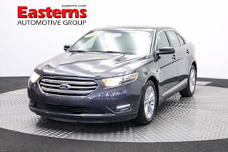 2017 Ford Taurus 1FAHP2H84HG116752 2017 Ford Taurus