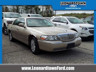 2011 Lincoln Town Car Signature Limited 2LNBL8CV1BX753512 2011 Lincoln Town Car Signature Limited