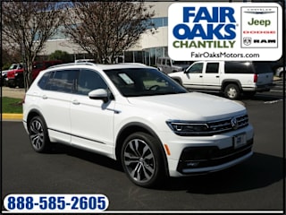 2018 Volkswagen Tiguan 3VV4B7AXXJM220679 2018 Volkswagen Tiguan