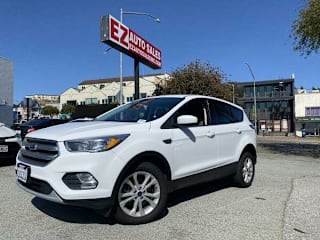 2017 Ford Escape SE 1FMCU0G91HUC52197 2017 Ford Escape SE