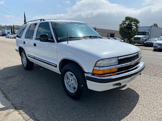 1998 Chevrolet Blazer LS 1GNDT13W8W2301196 1998 Chevrolet Blazer LS