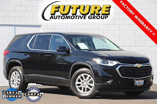 2019 Chevrolet Traverse LS 1GNERFKW9KJ117337 2019 Chevrolet Traverse LS