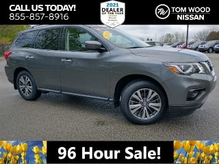 2018 Nissan Pathfinder S 5N1DR2MN2JC659427 2018 Nissan Pathfinder S