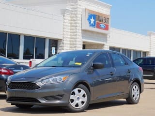 2018 Ford Focus S 1FADP3E25JL311082 2018 Ford Focus S