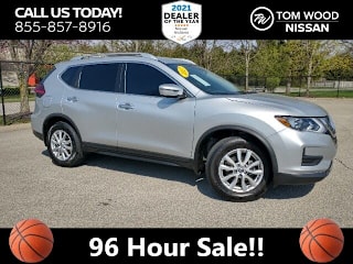 2017 Nissan Rogue KNMAT2MV7HP597776 2017 Nissan Rogue
