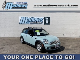 2012 MINI Cooper Clubman Base WMWZF3C58CT268230 2012 MINI Cooper Clubman Base