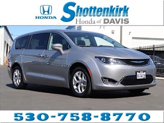 2018 Chrysler Pacifica Touring Plus 2C4RC1FG0JR292751 2018 Chrysler Pacifica Touring Plus