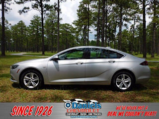 2018 Buick Regal Sportback Preferred W04GL6SX9J1091908 2018 Buick Regal Sportback Preferred