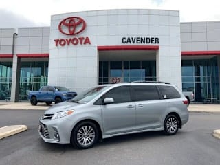 2020 Toyota Sienna XLE 8-Passenger 5TDYZ3DC7LS072605 2020 Toyota Sienna XLE 8-Passenger