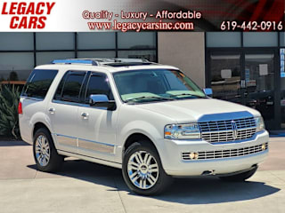 2010 Lincoln Navigator Base 5LMJJ2J52AEJ11427 2010 Lincoln Navigator Base