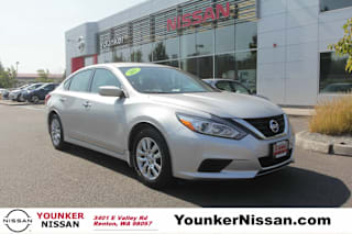 2017 Nissan Altima 2.5 S 1N4AL3AP1HC219834 2017 Nissan Altima 2.5 S