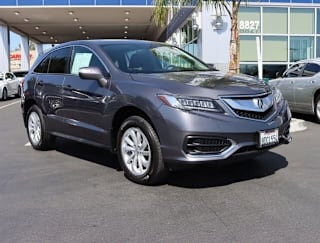 2018 Acura RDX Base 5J8TB3H37JL014941 2018 Acura RDX Base