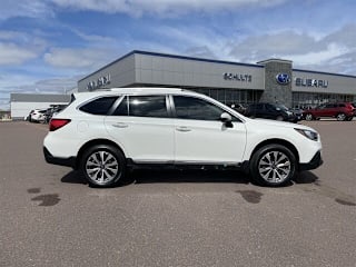 2019 Subaru Outback 3.6R Touring 4S4BSETC3K3236273 2019 Subaru Outback 3.6R Touring