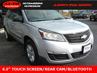 2015 Chevrolet Traverse LS 1GNKRFED9FJ247377 2015 Chevrolet Traverse LS