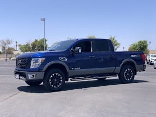 2017 Nissan Titan PRO-4X 1N6AA1E51HN569494 2017 Nissan Titan PRO-4X