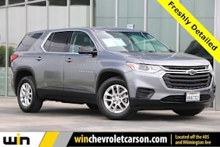2019 Chevrolet Traverse LS 1GNERFKW7KJ258326 2019 Chevrolet Traverse LS