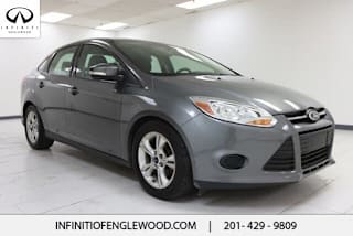 2014 Ford Focus SE 1FADP3F26EL338814 2014 Ford Focus SE
