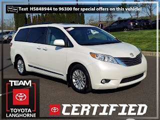 2017 Toyota Sienna XLE Premium 8-Passenger 5TDYZ3DCXHS848944 2017 Toyota Sienna XLE Premium 8-Passenger