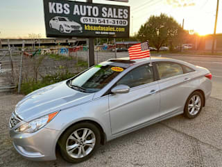 2011 Hyundai Sonata 5NPEC4AB8BH304588 2011 Hyundai Sonata