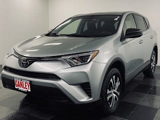 2018 Toyota RAV4 LE JTMBFREV7JJ210770 2018 Toyota RAV4 LE