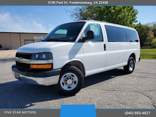 2015 Chevrolet Express Passenger LT 2500 1GNWGRFF2F1278897 2015 Chevrolet Express Passenger LT 2500
