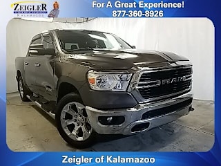 2019 Ram Pickup 1500 1C6SRFFT7KN557679 2019 Ram Pickup 1500