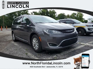 2017 Chrysler Pacifica Touring-L 2C4RC1BG0HR576607 2017 Chrysler Pacifica Touring-L