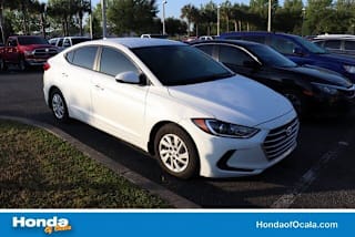 2017 Hyundai Elantra 5NPD74LF4HH153371 2017 Hyundai Elantra