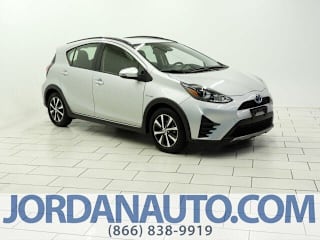 2018 Toyota Prius c One JTDKDTB35J1599298 2018 Toyota Prius c One