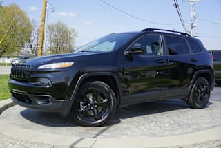 2018 Jeep Cherokee Latitude 1C4PJLCB1JD621025 2018 Jeep Cherokee Latitude