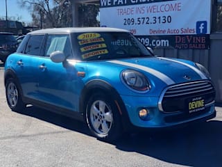 2015 MINI Hardtop 4 Door WMWXS5C58FT831716 2015 MINI Hardtop 4 Door
