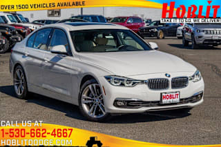 2018 BMW 3 Series WBA8B3G53JNU36813 2018 BMW 3 Series