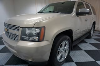 2011 Chevrolet Tahoe LTZ 1GNSKCE04BR249324 2011 Chevrolet Tahoe LTZ