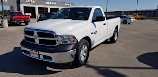 2018 Ram Pickup 1500 Tradesman 3C6JR6DT4JG129008 2018 Ram Pickup 1500 Tradesman