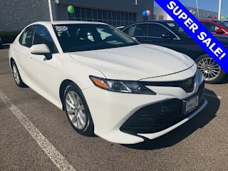 2018 Toyota Camry LE 4T1B11HK8JU098931 2018 Toyota Camry LE