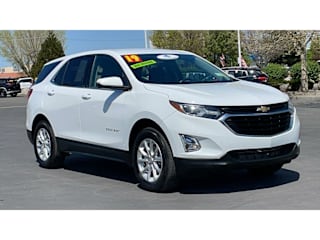 2019 Chevrolet Equinox LT 2GNAXTEV9K6260663 2019 Chevrolet Equinox LT