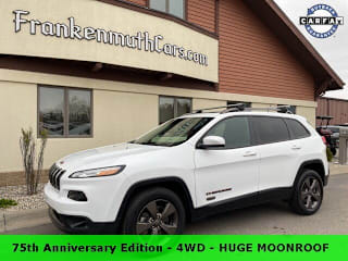 2016 Jeep Cherokee Latitude 1C4PJMCB3GW244457 2016 Jeep Cherokee Latitude