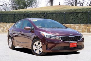 2018 Kia Forte LX 3KPFK4A75JE230570 2018 Kia Forte LX