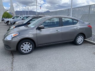 2016 Nissan Versa 1.6 SV 3N1CN7AP7GL806999 2016 Nissan Versa 1.6 SV
