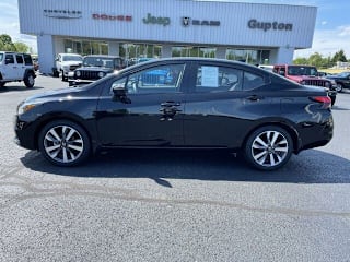 2020 Nissan Versa SR 3N1CN8FV2LL814483 2020 Nissan Versa SR