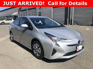 2018 Toyota Prius Two JTDKBRFU4J3586610 2018 Toyota Prius Two